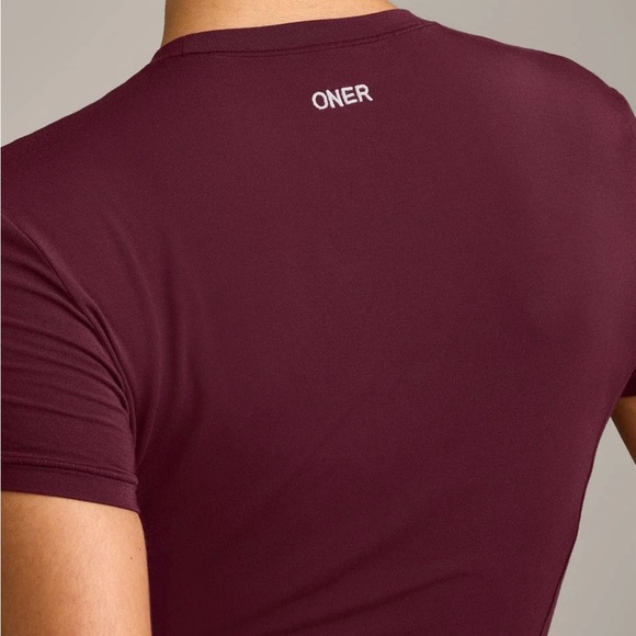 *NWT* Oner Active Mellow Motion Crew Neck Mid Top - Picture 2 of 4